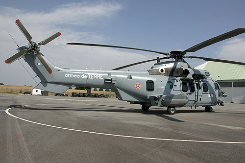 Hélicoptère EC725 Caracal ALAT