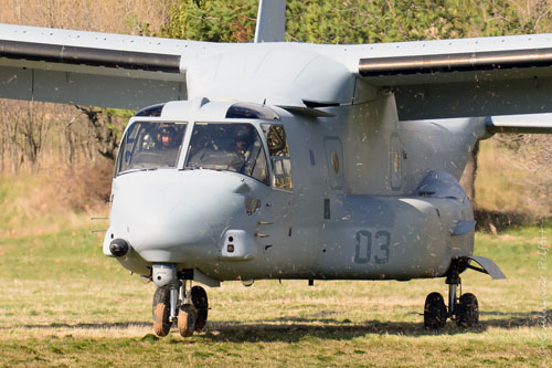 Hélicoptère à rotors basculants (convertible) V22 Osprey des Marines US