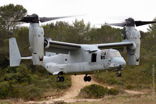 Hélicoptère à rotors basculants (convertible) V22 Osprey des Marines US