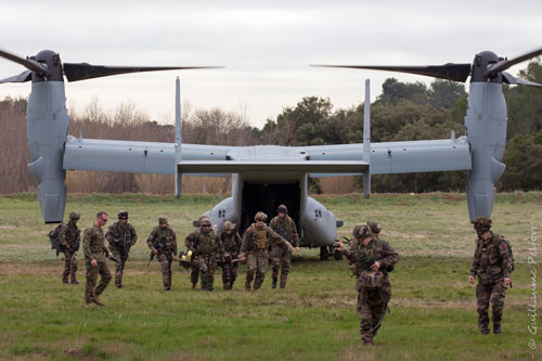 Hélicoptère à rotors basculants (convertible) V22 Osprey des Marines US