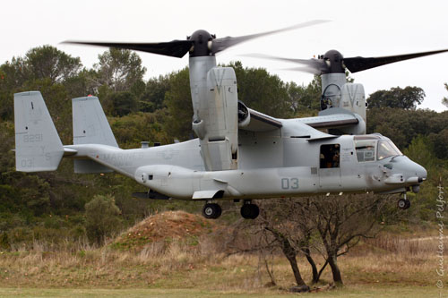 Hélicoptère à rotors basculants (convertible) V22 Osprey des Marines US