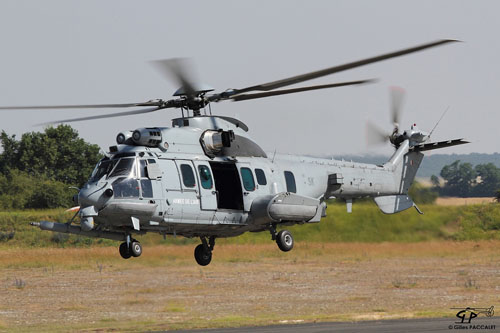 Hélicoptère EC725 Caracal SK de l'Armée de l'Air française