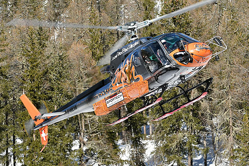 Hélicoptère AS350 B3 Ecureuil F-HESB de Chamonix Mont-Blanc Hélicoptères (CMBH) 