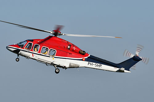 Hélicoptère AW139 PH-SHK de CHC