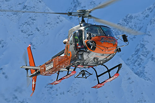 Hélicoptère AS350 B3 Ecureuil F-HESB de Chamonix Mont-Blanc Hélicoptères (CMBH) 