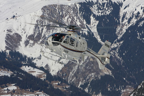 Hélicoptère Eurocopter EC135 de MONT BLANC HELICOPTERES