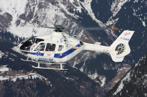 Hélicoptère EC135 SAMU 38 opéré par HELICAP