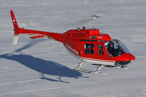 Hélicoptère Agusta Bell AB206B JetRanger III d'HELISWISS