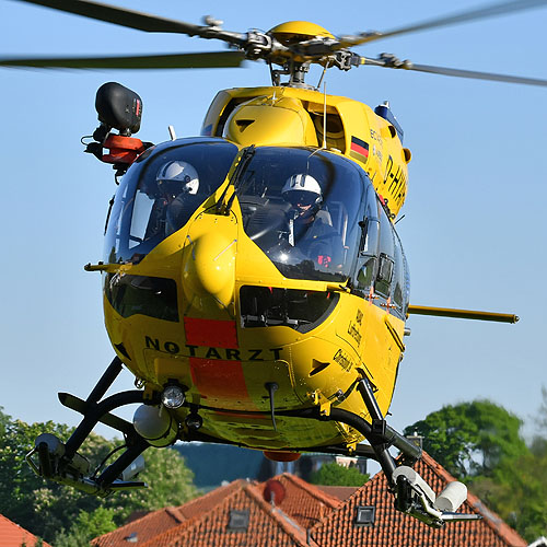 Hélicoptère de secours H145 D-HYAF de l'ADAC