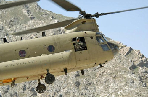 Hélicoptère CH47F Chinook de l'US Army en Afghanistan