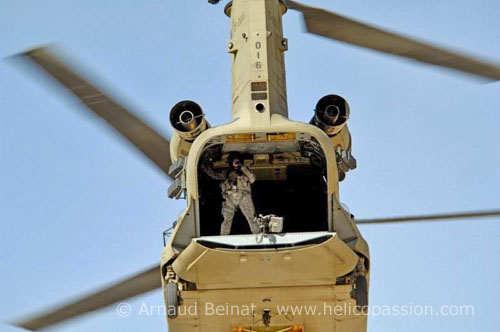 Hélicoptère CH47F Chinook de l'US Army en Afghanistan