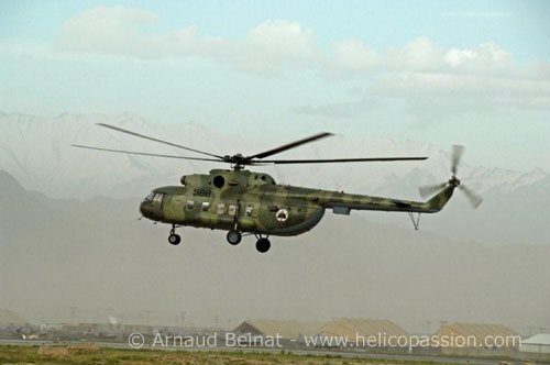 Hélicoptère MI17 afghan