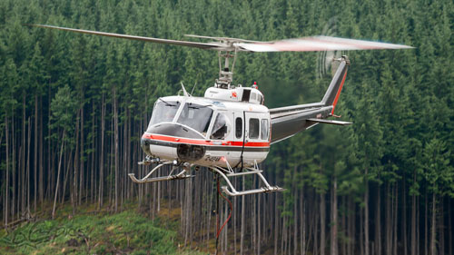 Hélicoptère B212 de HeliQWest Aviation