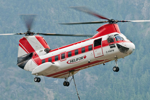 Hélicoptère CH46 SeaKnight de HELIFOR