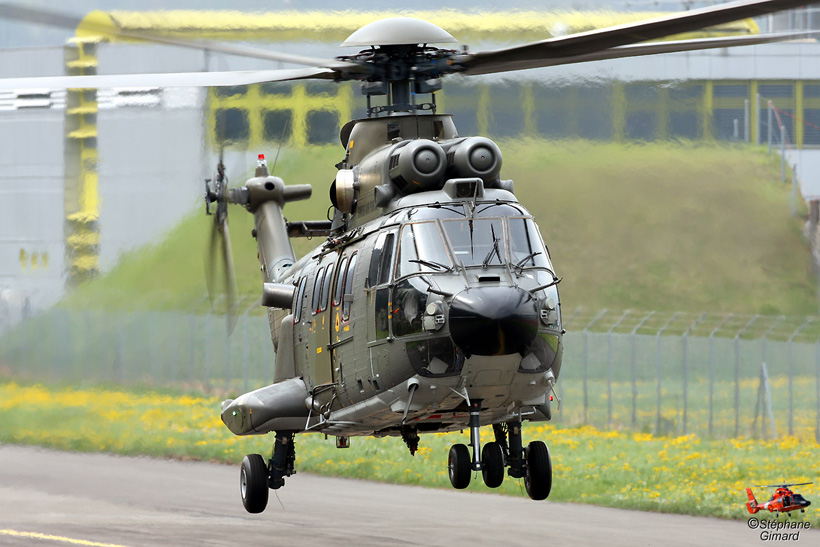 Hélicoptère AS532 Cougar de l'armée suisse