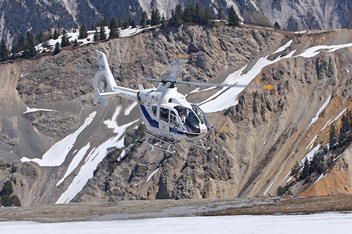 Hélicoptère EC135 du SAMU 38