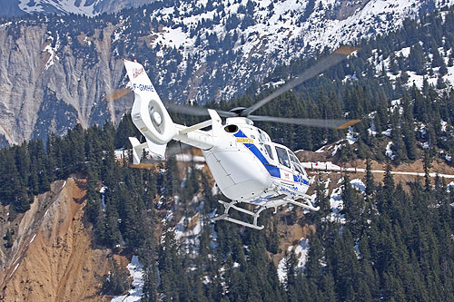 Hélicoptère EC135 du SAMU 38