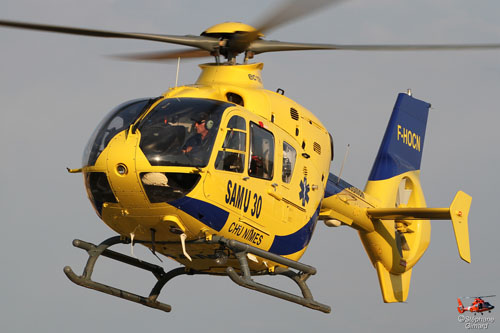 Hélicoptère EC135 F-HOCN du SAMU 30