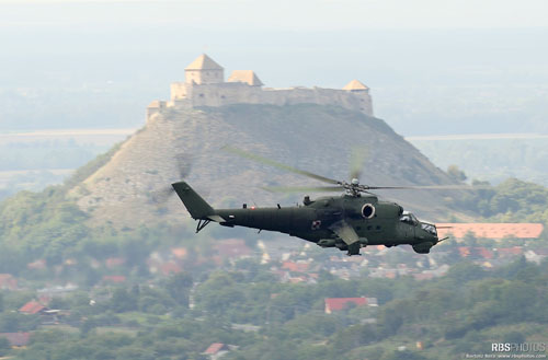 Hélicoptère MI24 Hind polonais