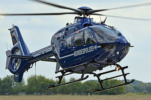 Hélicoptère EC135 T2+ D-HVBN de la BundesPolizei allemande