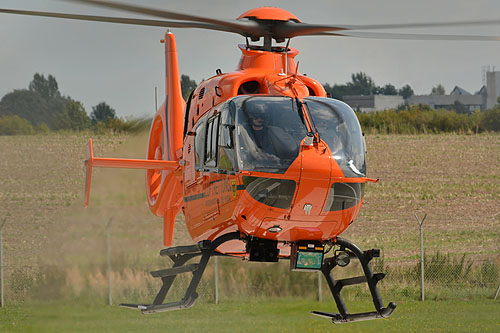 Hélicoptère de secours EC135 T2+ D-HZSJ de la BundesPolizei allemande