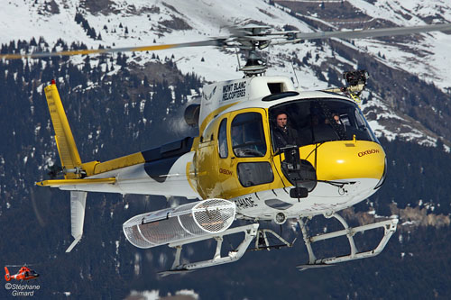 Hélicoptère AS350 Ecureuil de MONT BLANC HELICOPTERES 