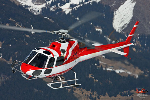 Hélicoptère AS350 Ecureuil de SAF HELICOPTERES