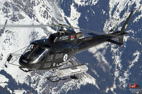 Hélicoptère AS350 Ecureuil de JET SYSTEMS