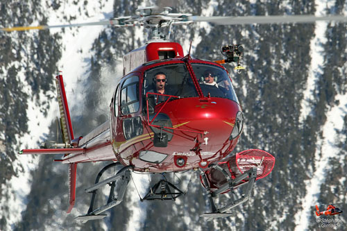 Hélicoptère AS350 Ecureuil d'HELIMOUNTAINS