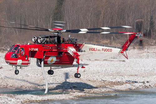 Hélicoptère S64F AirCrane I-CFAM des pompiers italiens (Vigili del Fueco)