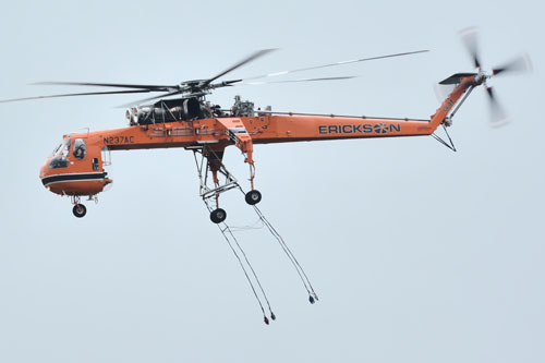 Pose de pylône avec l'hélicoptère S67F AirCrane N237AC d'Erickson