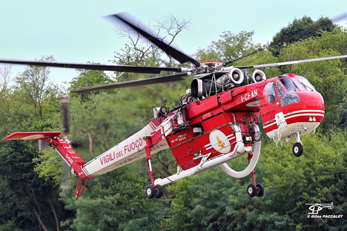 Hélicoptère S-64 Air Crane I-CFAN Cochise des pompiers italiens (Vigili del Fuoco)
