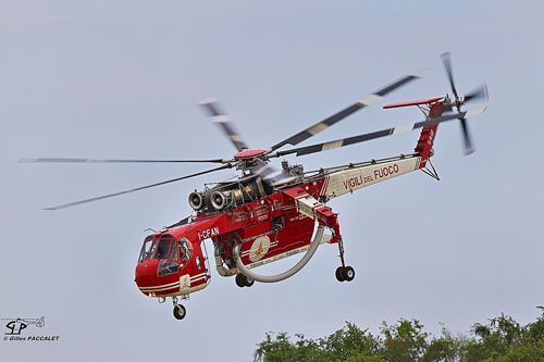 Hélicoptère S-64 Air Crane I-CFAN Cochise des pompiers italiens (Vigili del Fuoco)