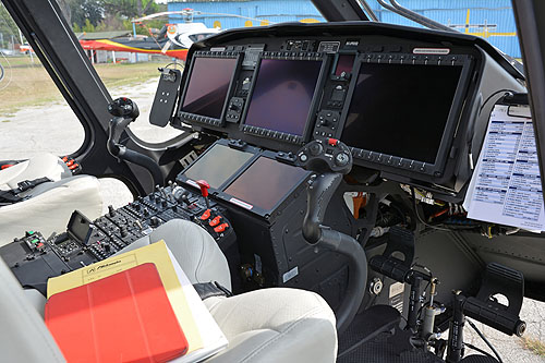 Cockpit AW169