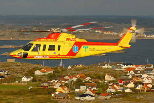 Hélicoptère Sikorsky S76C SE-JUC Air Ambulance de Norrlansflyg en Suède