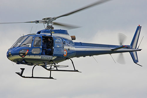 Hélicoptère AS350 Ecureuil Gendarmerie France