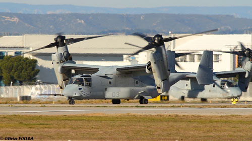 Hélicoptère à rotors basculants (convertible) V22 Osprey des Marines US