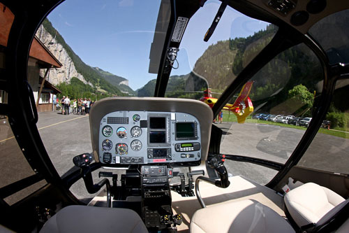 Hélicoptère EC130 B4 HB-ZJZ d'AIR GLACIERS