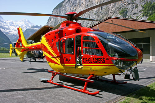 Hélicoptère EC135 HB-ZIR d'AIR GLACIERS