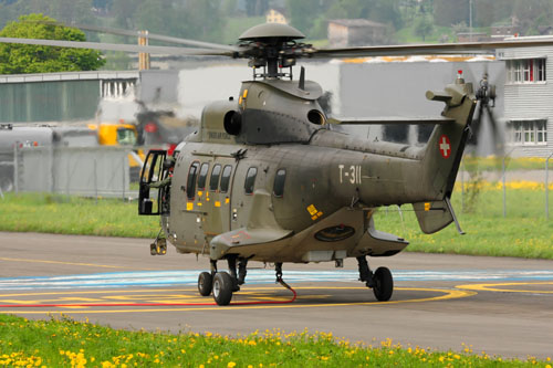 Hélicoptère AS332 SuperPuma de l'armée suisse