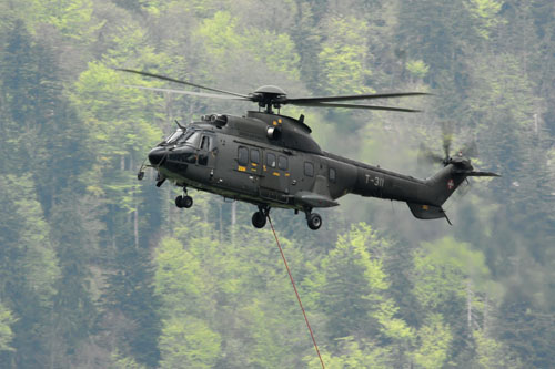 Hélicoptère AS332 SuperPuma de l'armée suisse