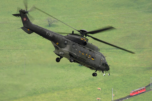 Hélicoptère AS332 SuperPuma de l'armée suisse