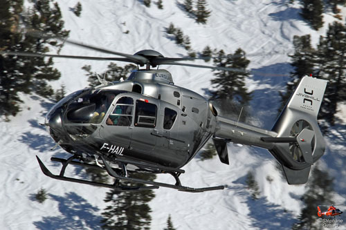 Hélicoptère EC135 F-HAIL de MONT BLANC HELICOPTERES