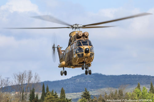 Hélicoptère SA330 Puma ALAT