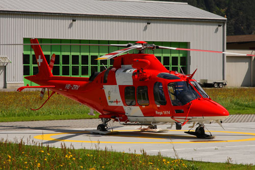 Hélicoptère de secours AW109 HB-ZRV de la REGA