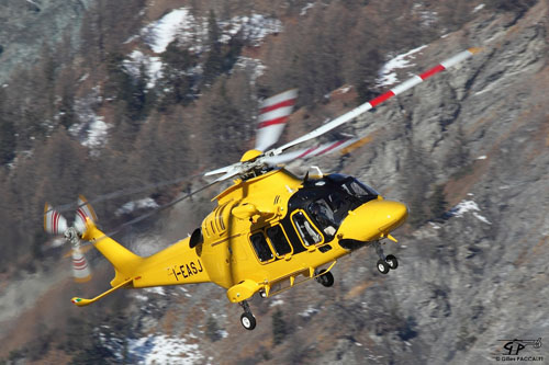 Hélicoptère AW169 I-EASJ