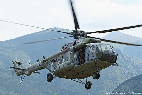 Hélicoptère de transport MI17 de l'armée tchèque