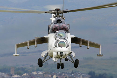 Hélicoptère d'attaque MI24 Hind D de l'armée tchèque