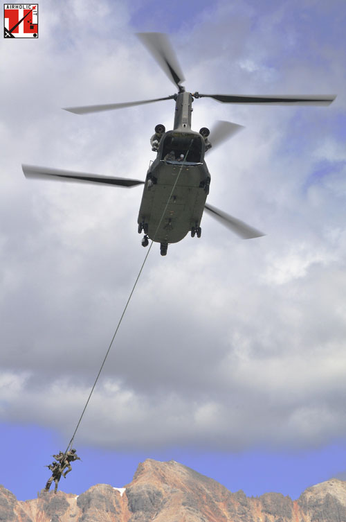 Hélicoptère CH47F Chinook de l'Aviazione Esercito Italian Army Aviation