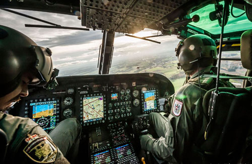 Evacuation sanitaire avec un hélicoptère AB212 autrichien